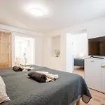 Apartment Revliving *