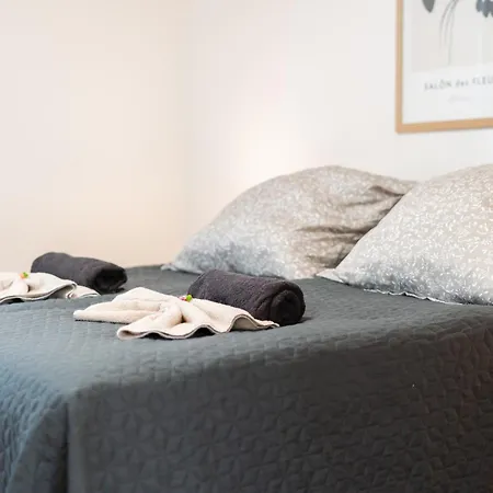 Revliving Apartment *
