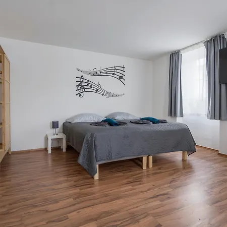 Revliving Standard Apartment Gars am Kamp