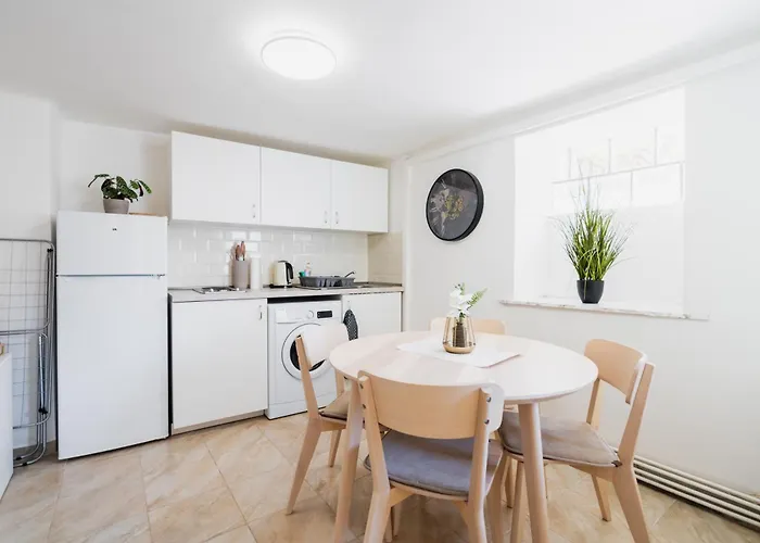 Revliving Lejlighed *