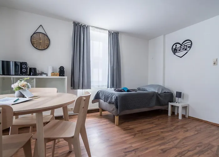 アパート Revliving *